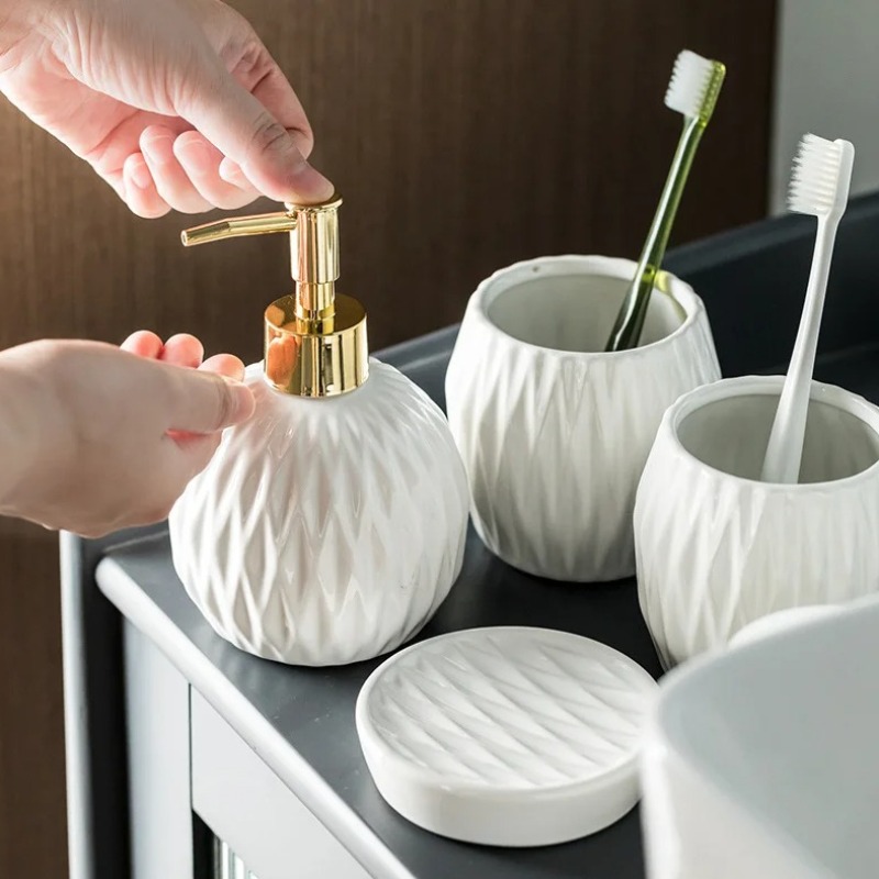 Set da Bagno in Ceramica Ameri - Luxury Skincare Collection recensione e prezzo